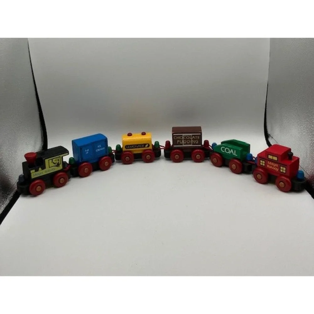 Midget Railway‎ Wooden Pretend Toy Train Set 6 Pieces by Montgomery School House